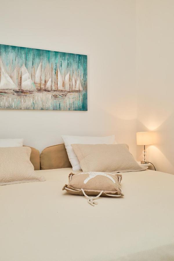 Studio Dolores-Apartment By The Sea Maranovići Eksteriør billede