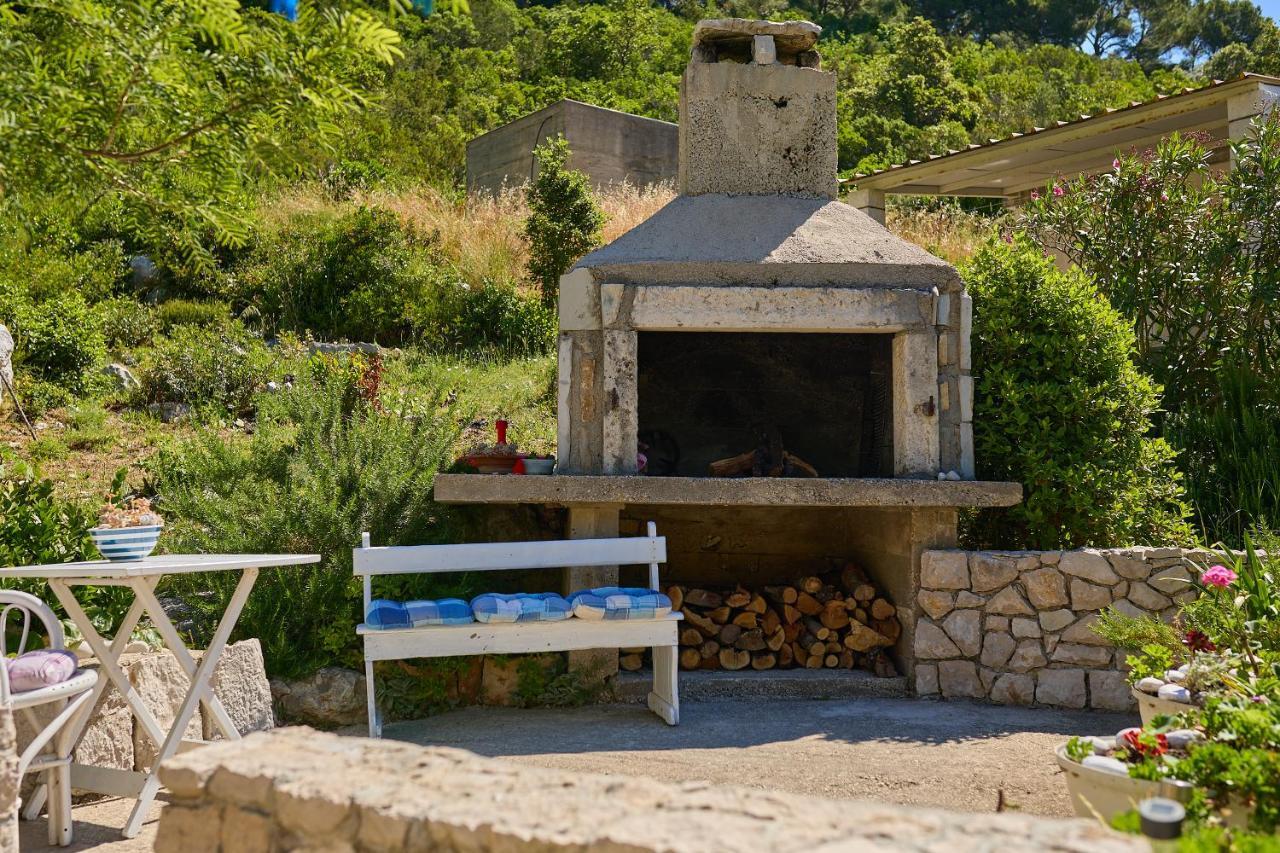 Studio Dolores-Apartment By The Sea Maranovići Eksteriør billede